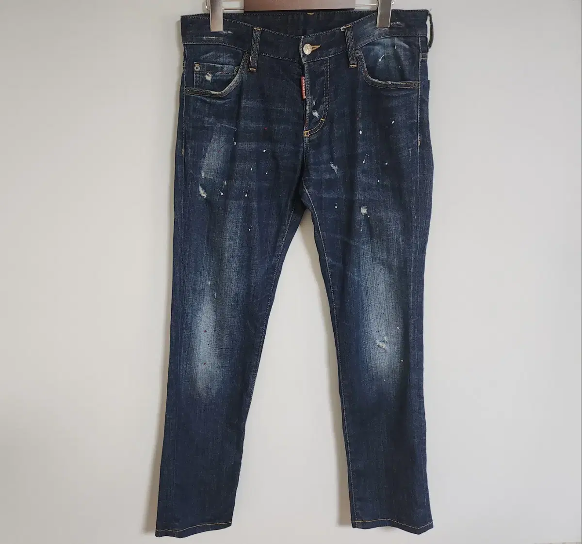 [46] Distressed 2 Red Tab Slim Fit Jeans S74LA0593