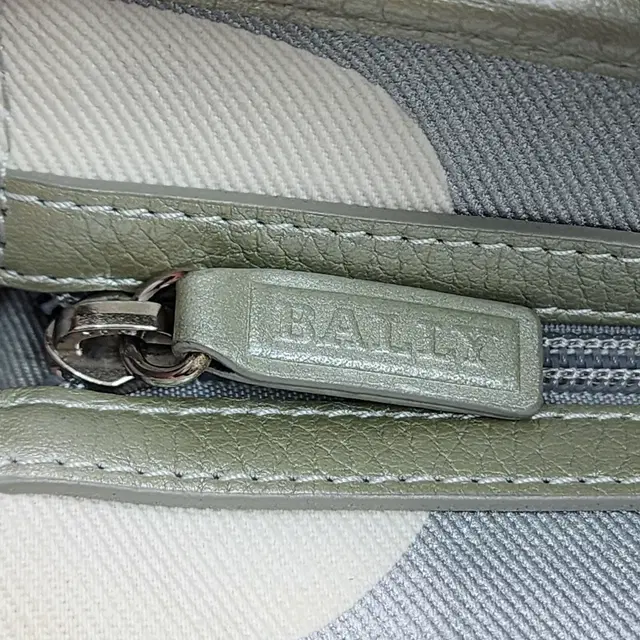 Bally 발리 버킷백