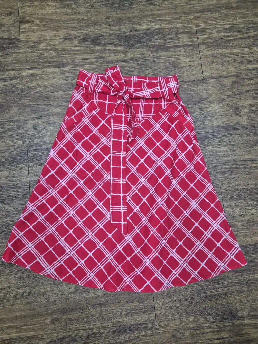 Burberry lab skirt