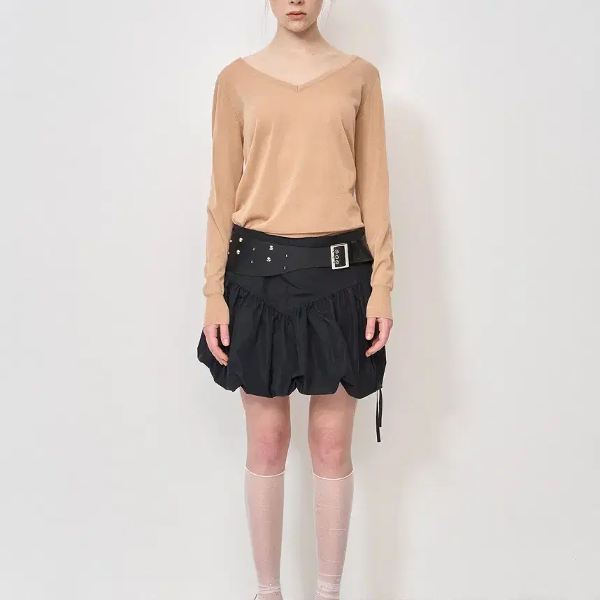 Lcdc 엘씨디씨 VOLUME MINI SKIRT (BLACK)