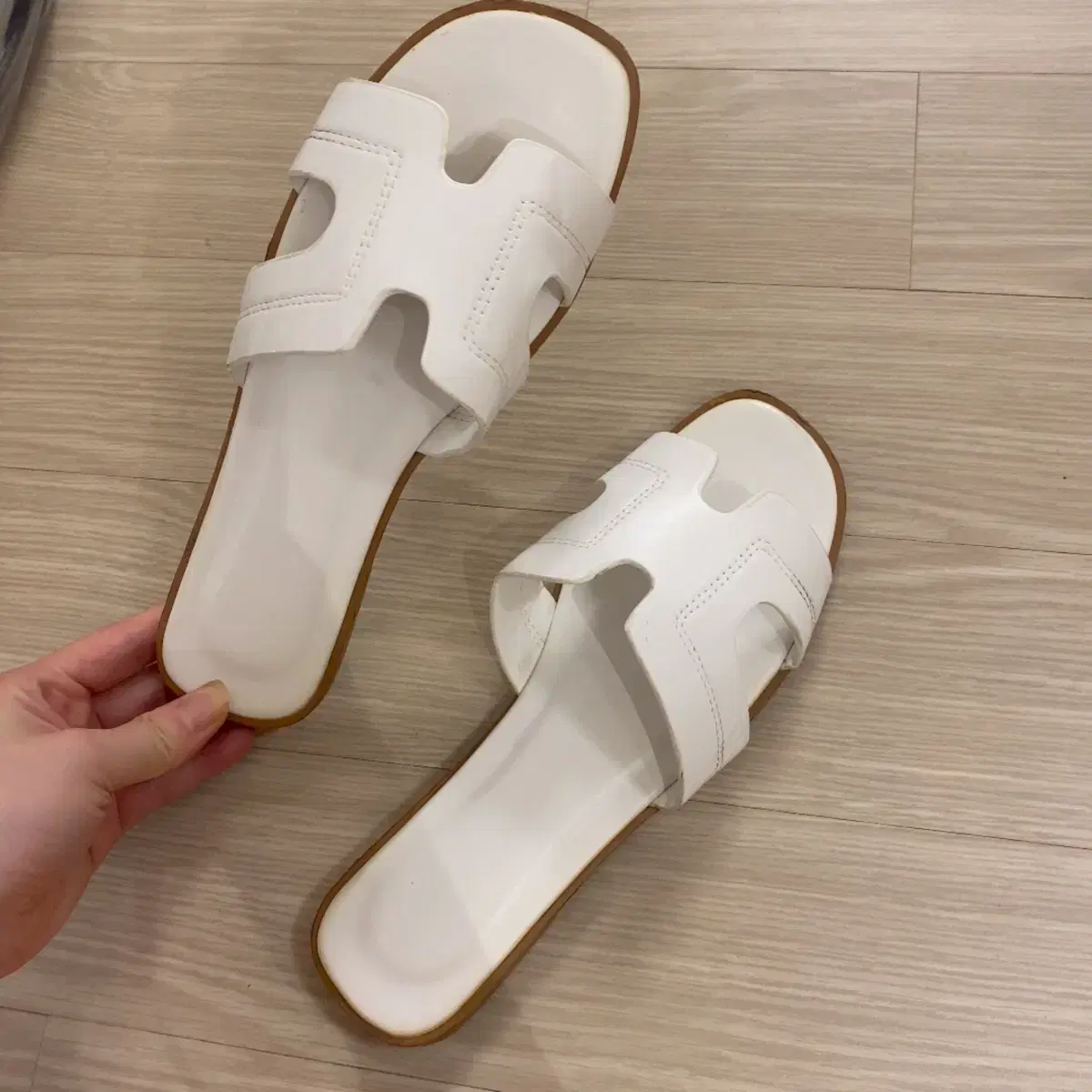 240 yeoreum slippers