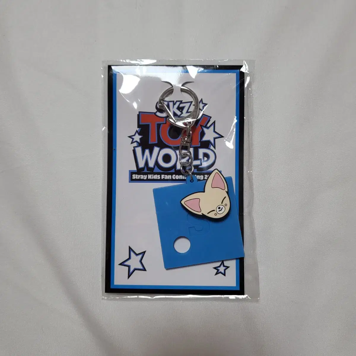 Straykids skzoo Foxini i.n Toyworld Coozy Keyring