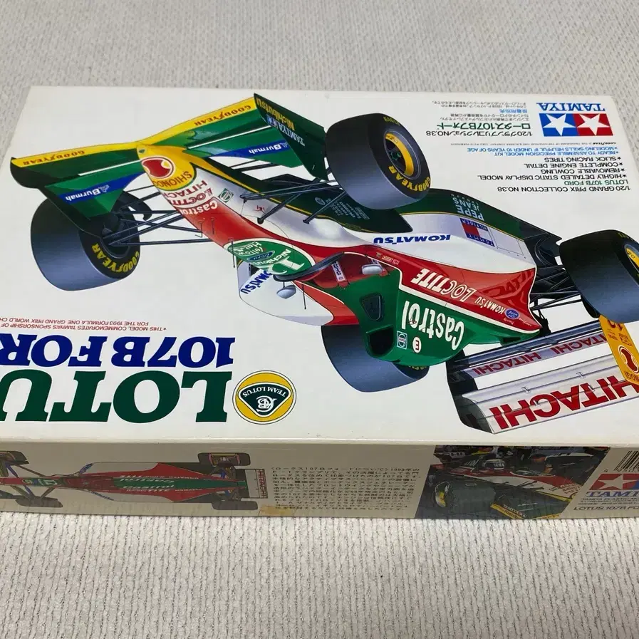 TAMIYA 1993 1/20 LOTUS 107B FORD