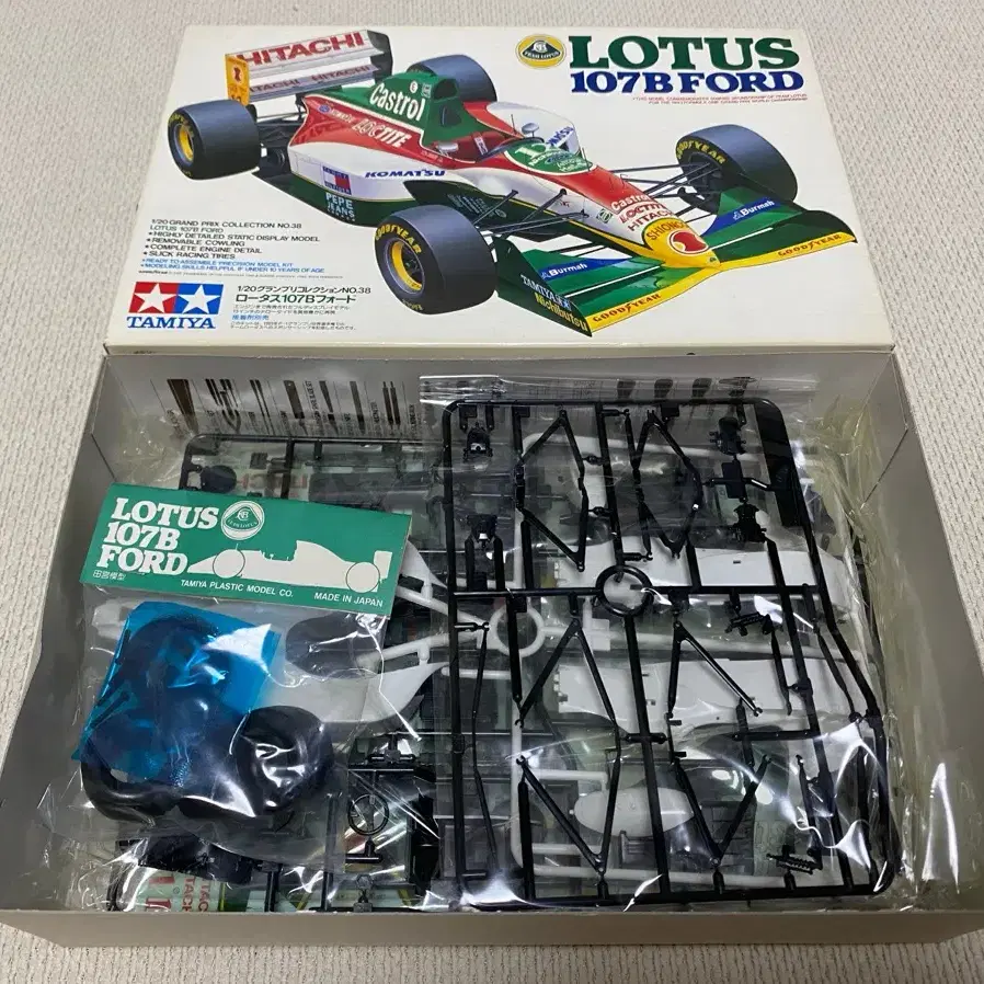 TAMIYA 1993 1/20 LOTUS 107B FORD