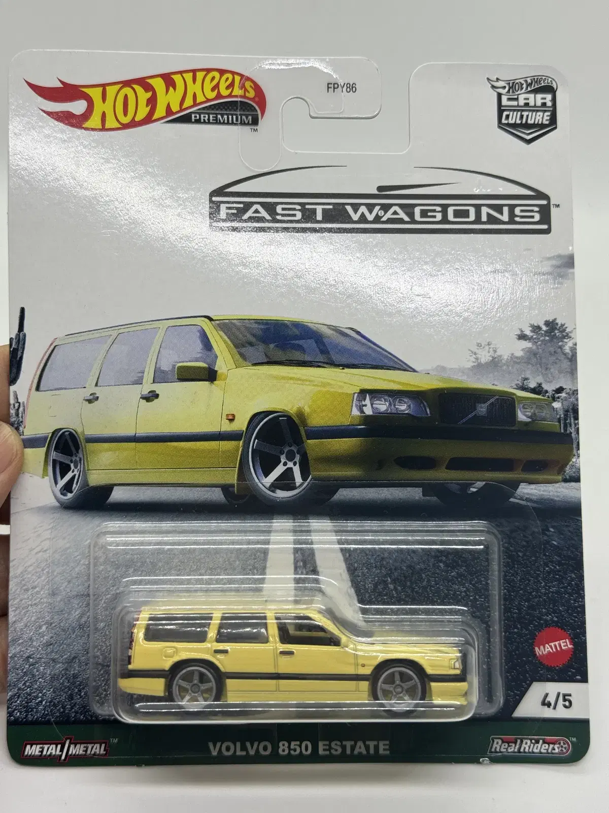 Hot Wheels Realrider Volvo 850