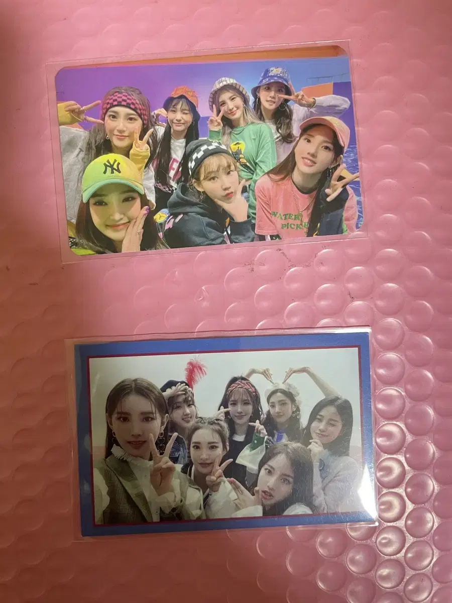 Weekly album photocard