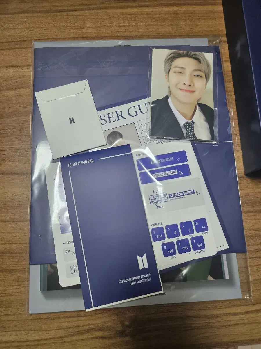 BTS Fan Kit