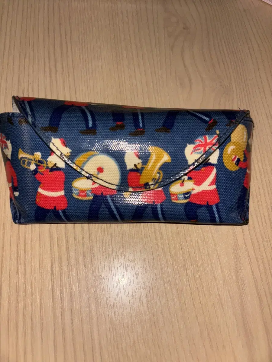 Cath Kidston 안경통