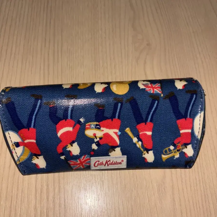 Cath Kidston 안경통