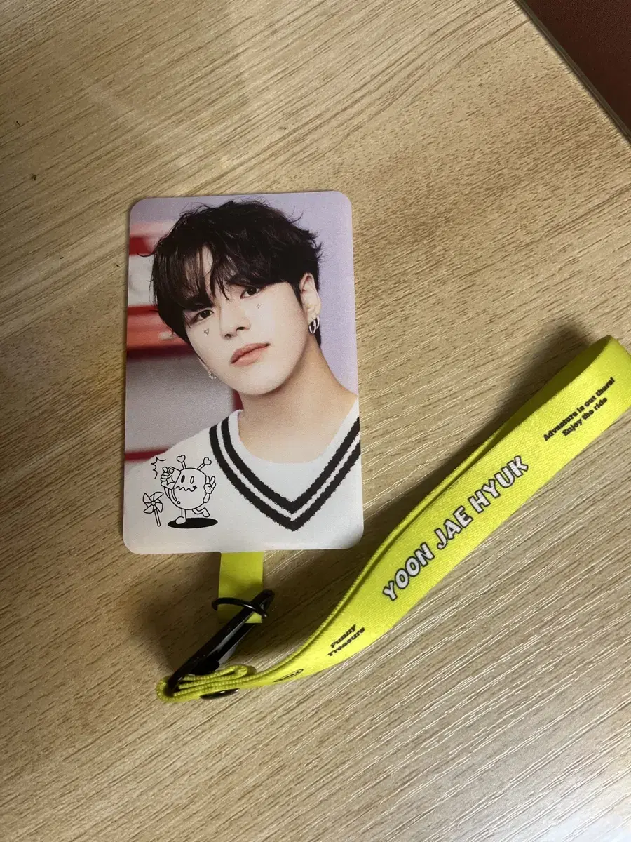 (+Dom) treasure yoon jaehyuk Phone Tag Holder Strap