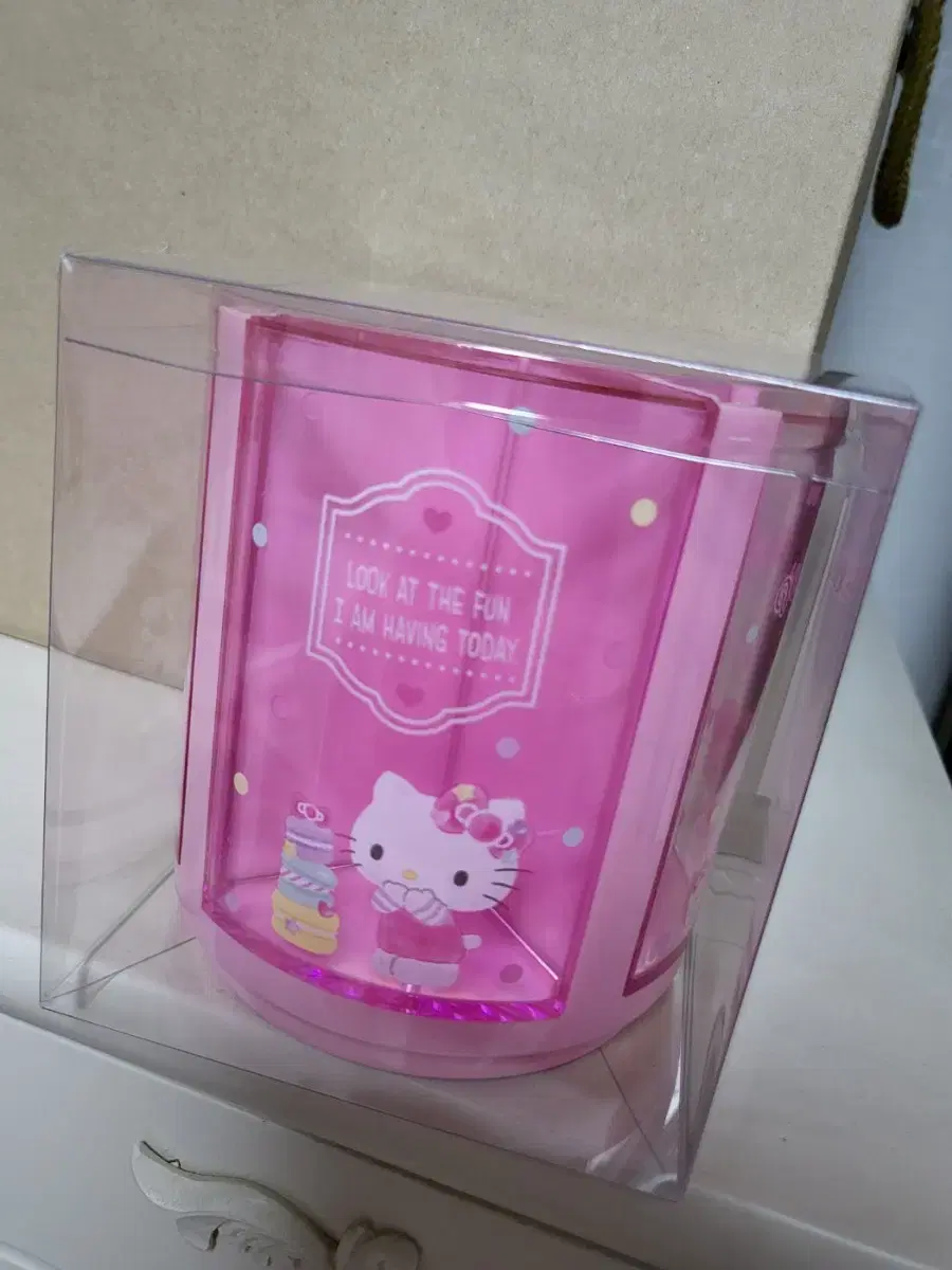 Unsealed Sanrio Kitty Swivel Pencil Holder