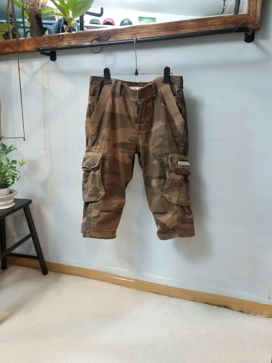 Superdry Camo Shorts . 32