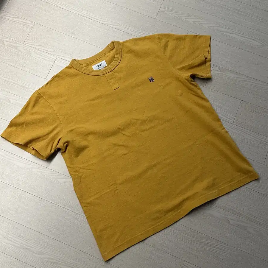 [S]에스피오나지 EG Symbol T-Shirt Mustard