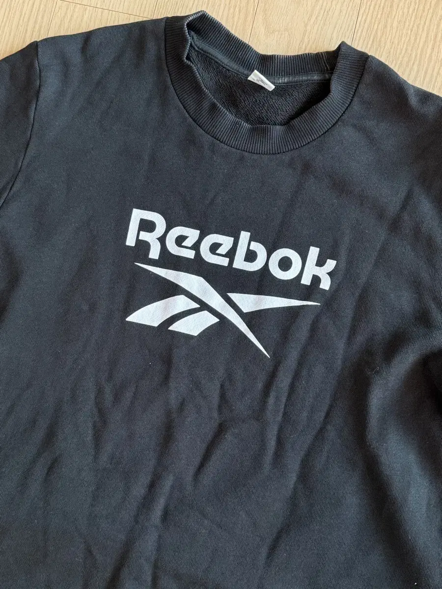 Reebok Reebok Man to Man Sweatshirt