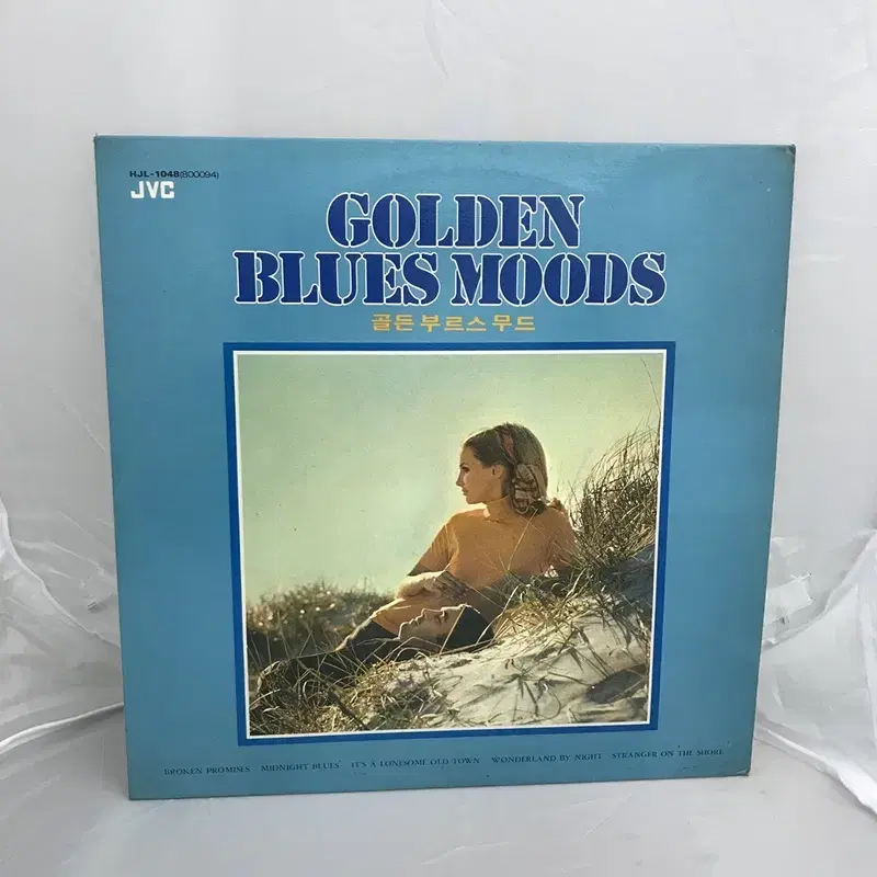 GOLDEN BLUES MOODS LP / AA2022