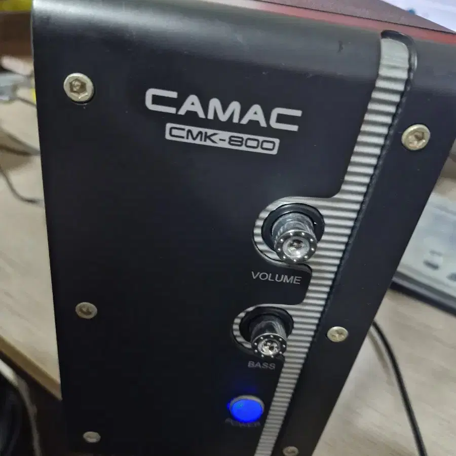 camac cmk-800 스피커 (부분고장)