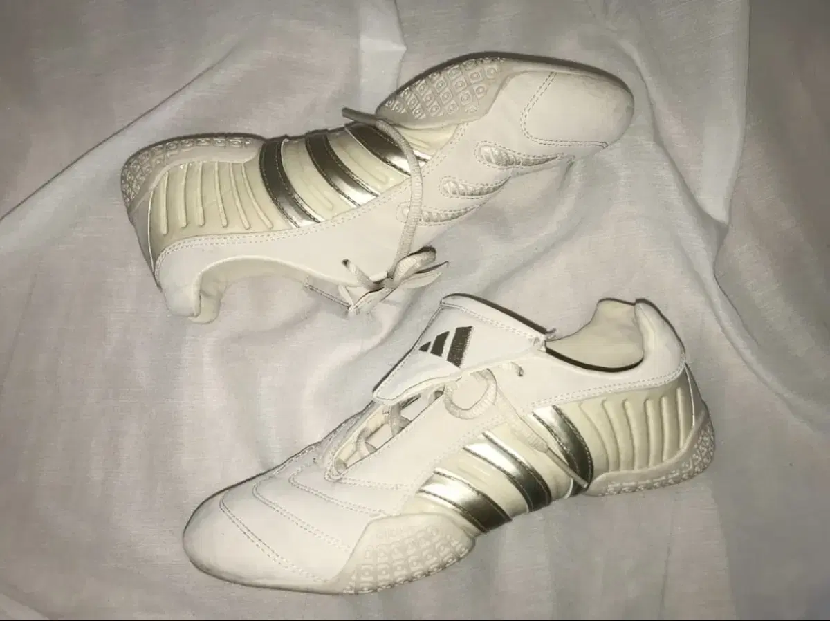 아디다스 빈티지 adidas training shoes 2005 운동화