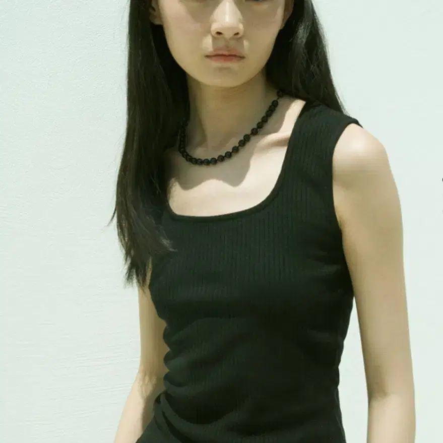 Havec 하베크 90s Square-neck sleeveless top