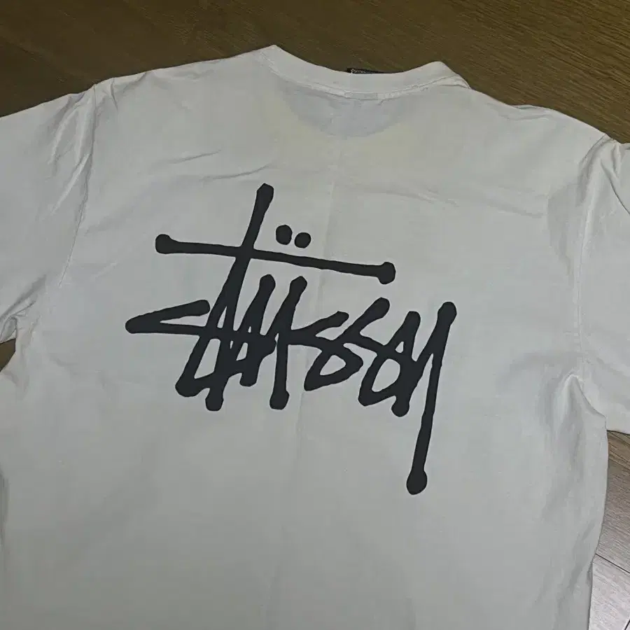 Basic stussy pig dyed tee