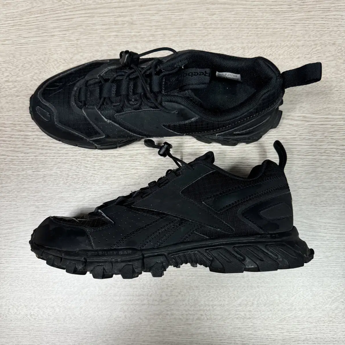 Reebok DMX Putt Black Trekking Shoes 240Size-0308