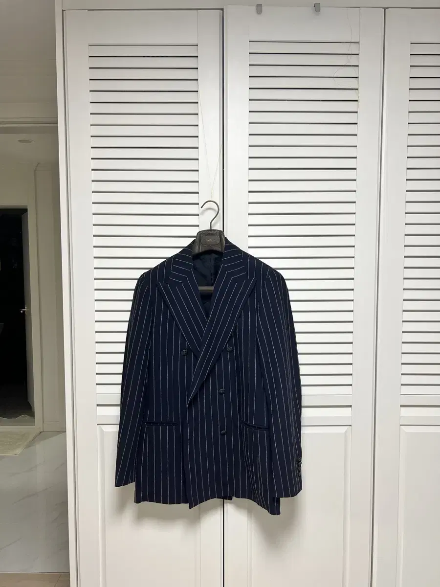 Lardini Navy double stripe blazer size 46 for sale