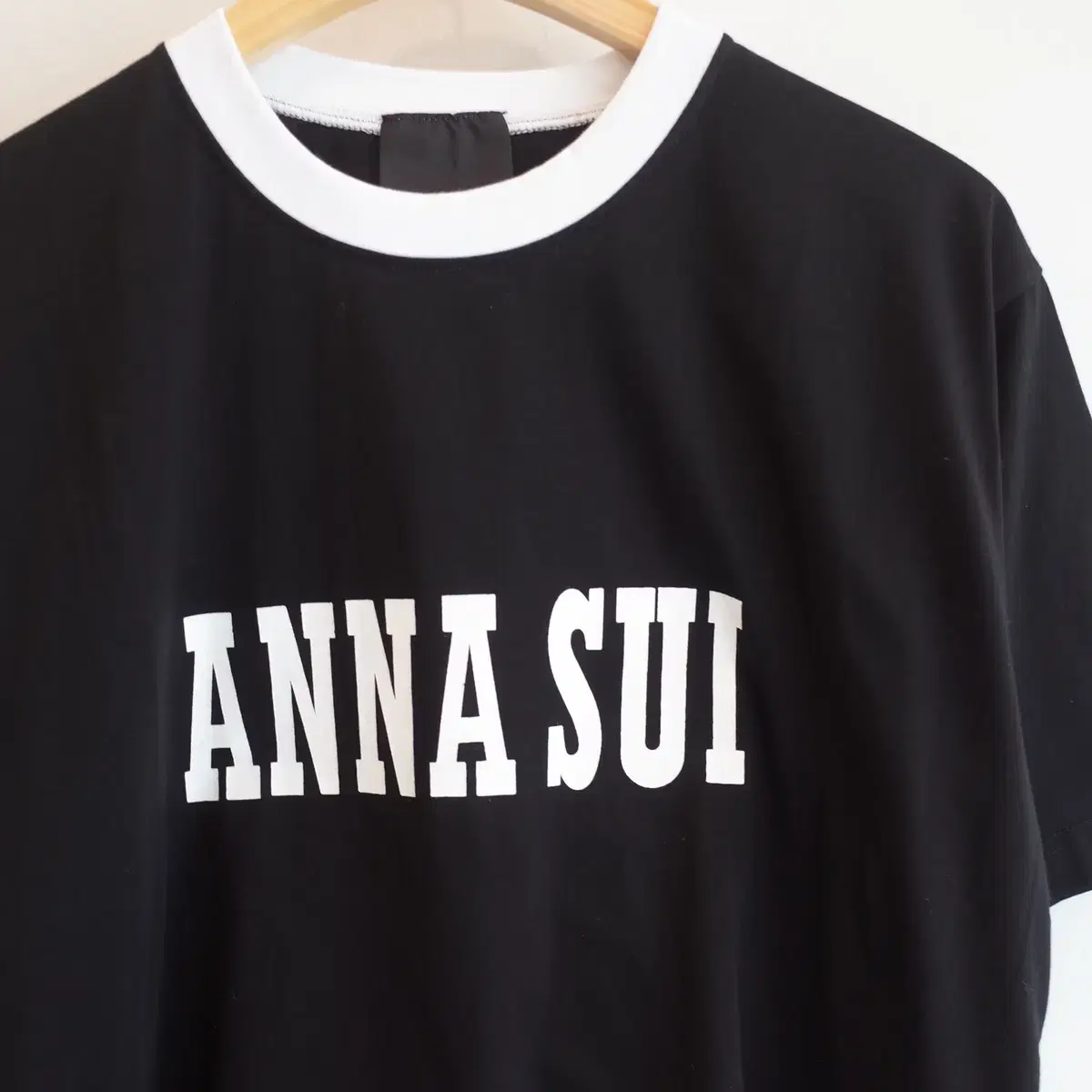 ANNA SUI 안나수이 레터링 티셔츠