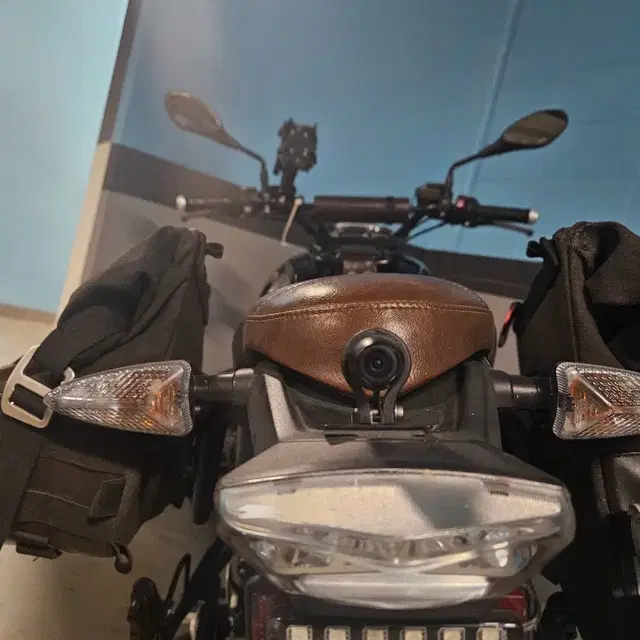 16년식 bmw r9t 판매합니다.