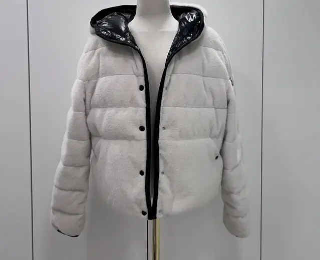 정품 moncler 몽클레어 malp 리버서블 에코퍼 다운 후드 패딩 0