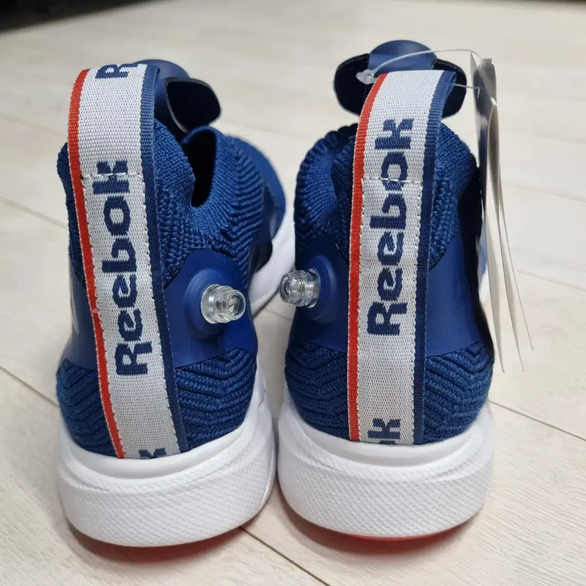 <새상품>Reebok 리복 펌프 운동화