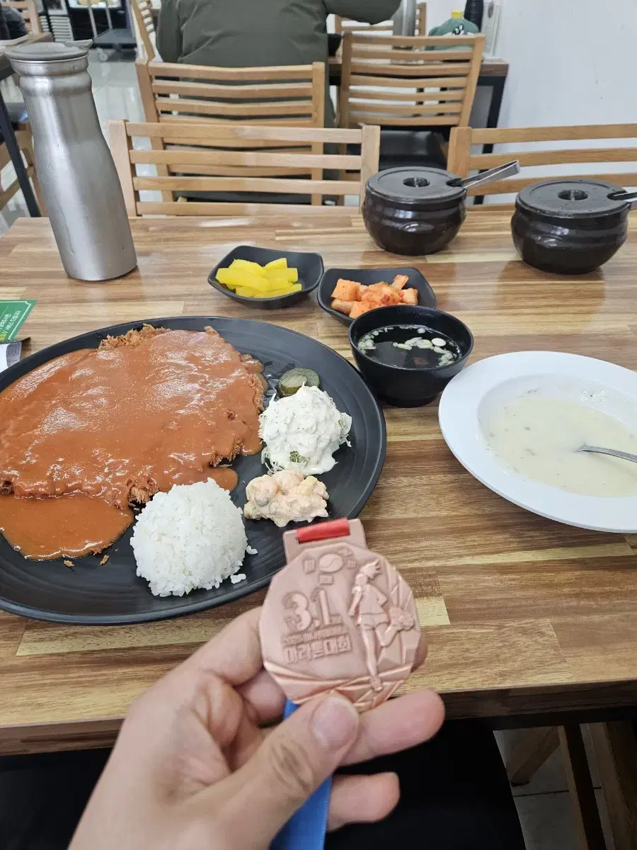 동아마라톤 풀코스 A패키지 팝니다