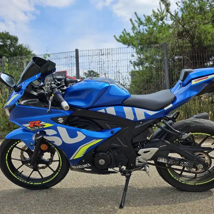 스즈끼gsxr125  18년식 265만원 요시무라정품 풀배기 구변