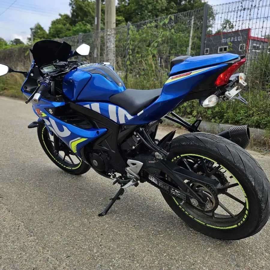 스즈끼gsxr125  18년식 265만원 요시무라정품 풀배기 구변