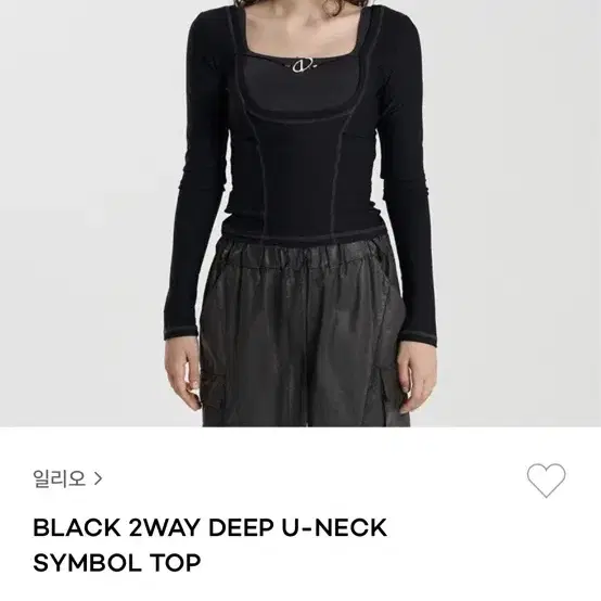 (새상품) 일리오 U-NECK SYMBOL TOP 유넥 심볼 탑