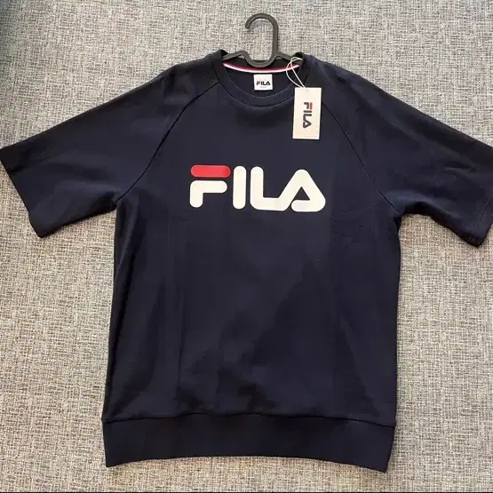 FILA 휠라 남성 반팔티 새상품!!