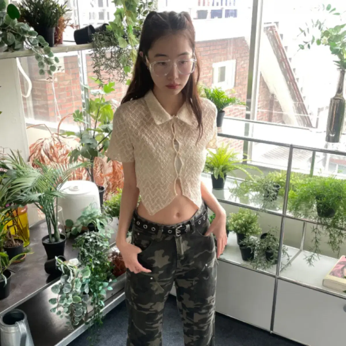 김아홉 lozenge lace blouse + daily bratop