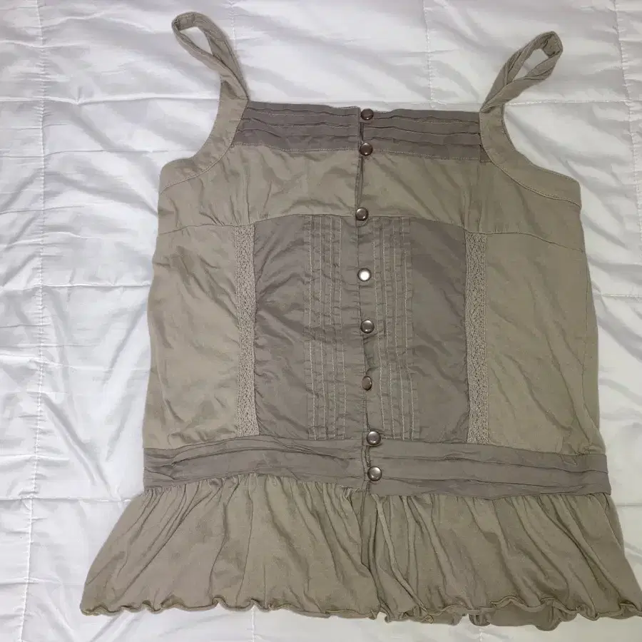 vintage pleated button sleeveless shirt