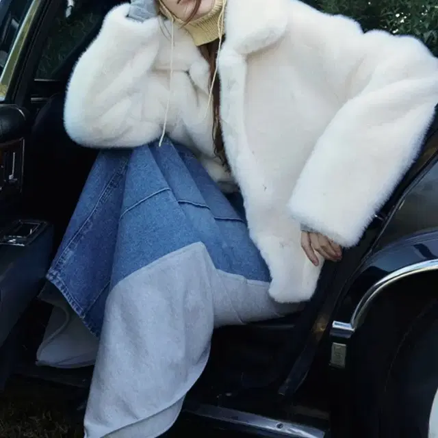 [포이어] Faux Fur Jacket ivory