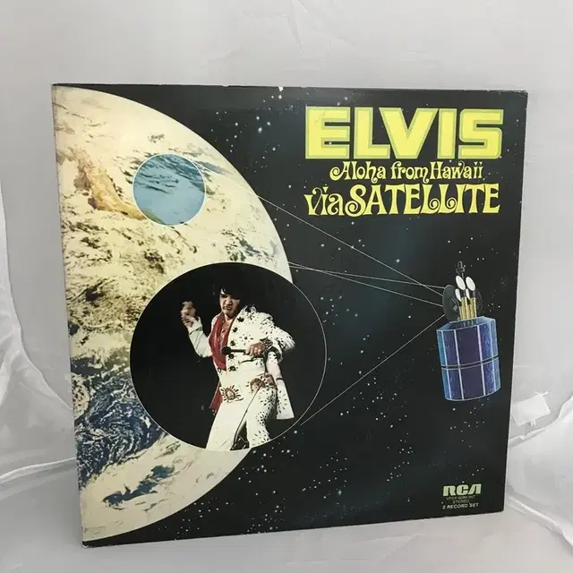 ELVIS  LP / AA2082