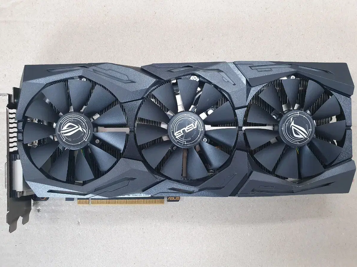 지포스 GTX1070 8GB 팝니다