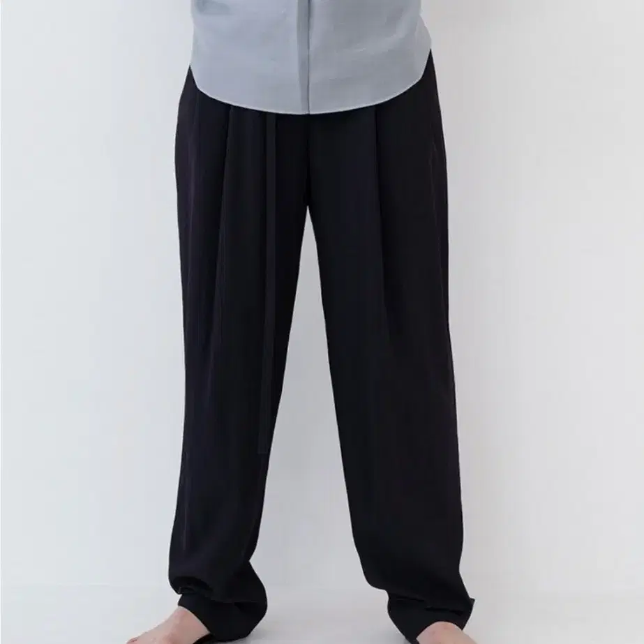 certo 쎄르토 Pintuck wide pants [Navy]