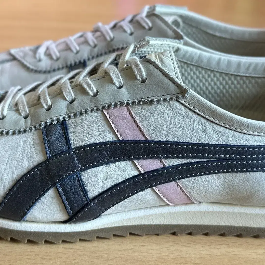 ONITSUKA TIGER LIMBER 66 PRESTIGE