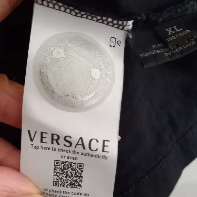 VERSACE 베르사체 새상품급 반팔티 (100)