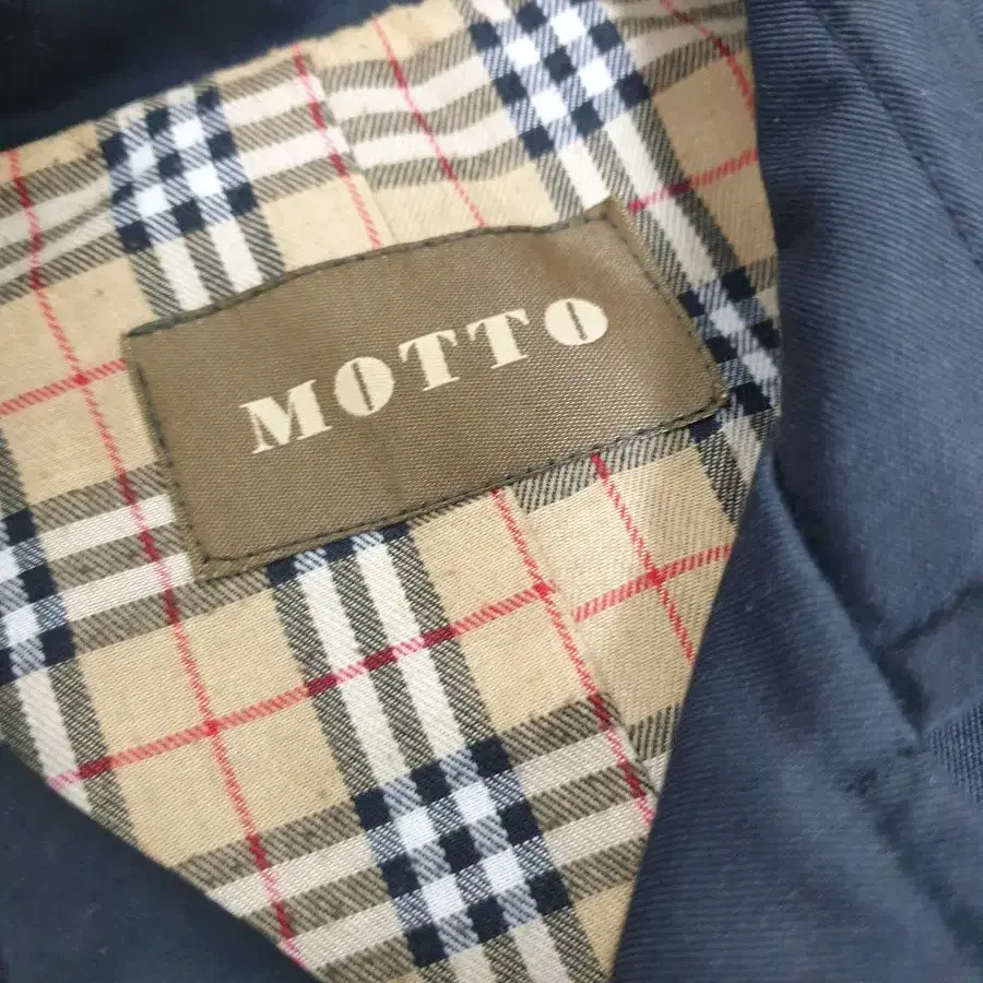 MOTTO 네이비 여성 트렌치코트