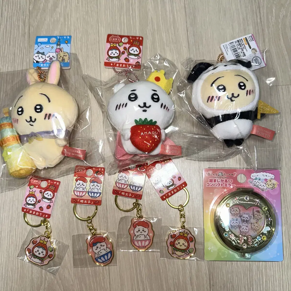 Chiikawa Usagi's mascot for the Chiikawa area only keyring Medical Hand Mirror