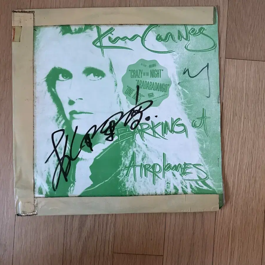 중고 LP ) Kim Carnes - Barking At Airplane