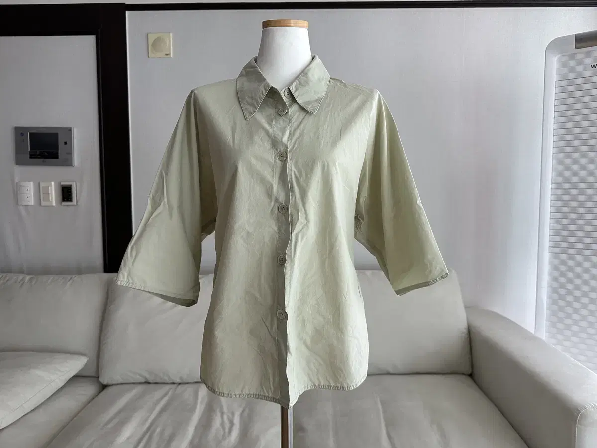 14. Women's Short-Sleeved Shirt Gadan 47. Total Length 60