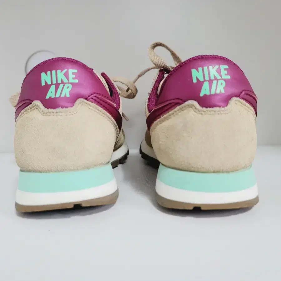 NIKE AIR 나이키에어 여성 스니커즈