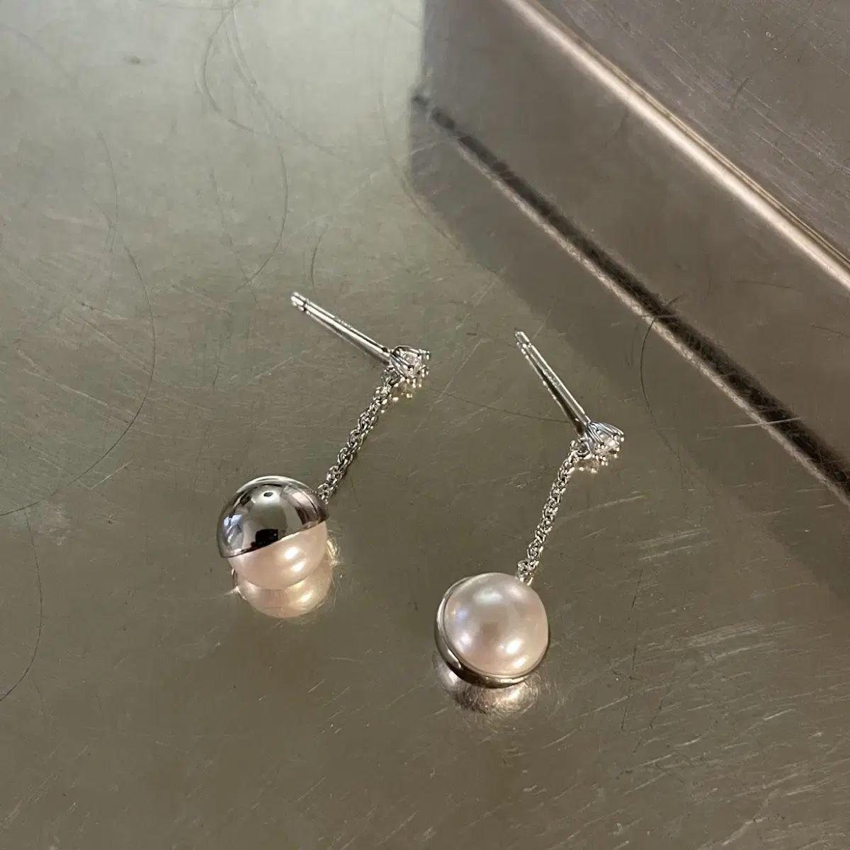 Vahn & Vahn Swarovski Pearl and Silver Ball Drop Earrings