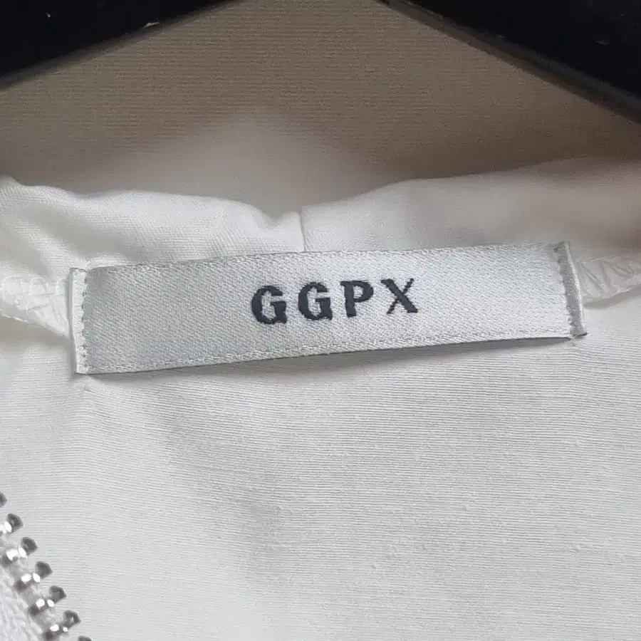 GGPX 프리사이즈 크롭 후드 반집업 자켓