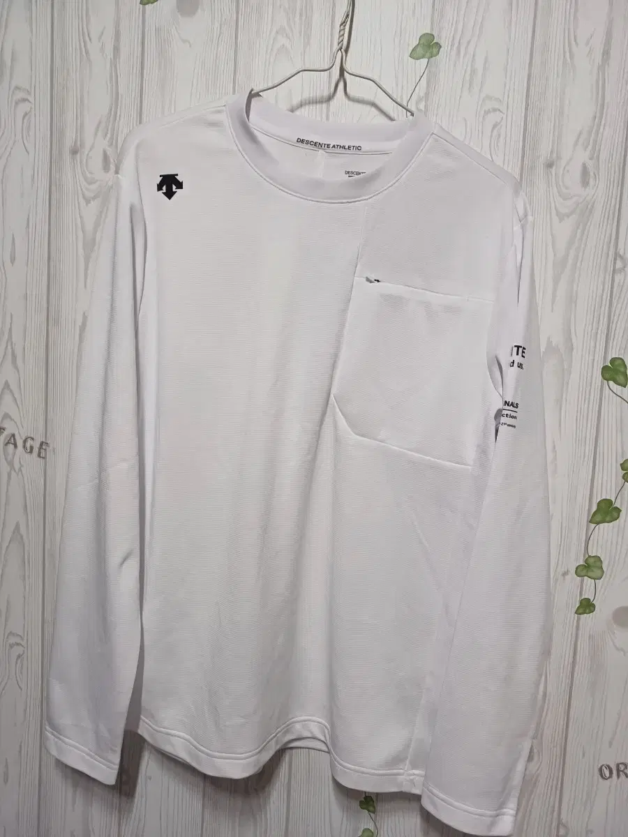 Descent Men's White Long-Sleeved T-Shirt95